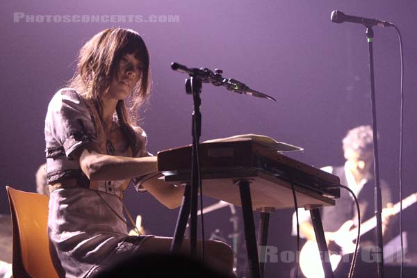 BLONDE REDHEAD - 2007-11-21 - PARIS - Zenith - Kazu Makino - Amedeo Pace